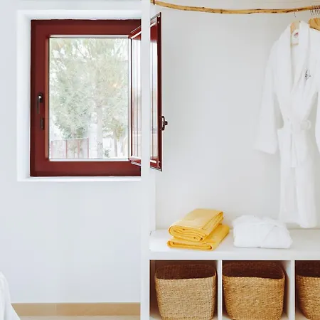 Oliveiras Village — 农家乐 *