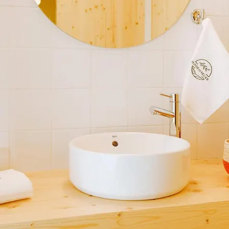 Oliveiras Village — * Амаранте