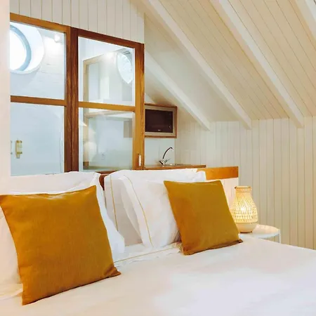 Oliveiras Village — * 阿马兰特