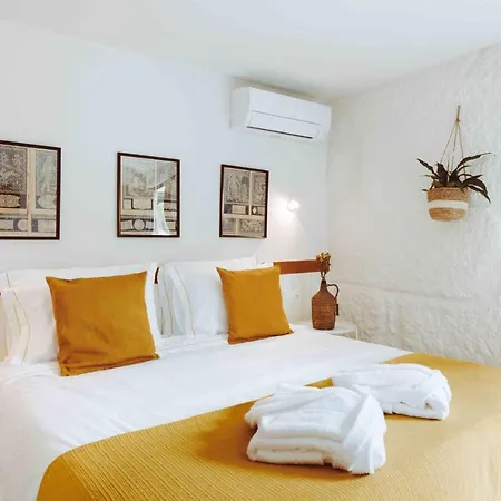 Oliveiras Village — *