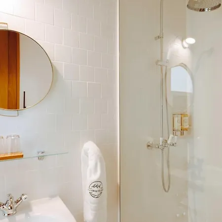 Oliveiras Village — Farm stay *