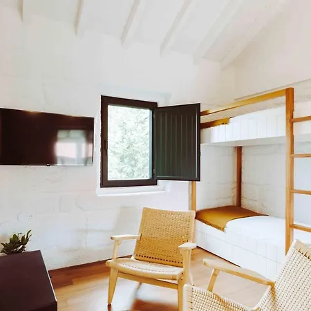 Oliveiras Village — 农家乐 *