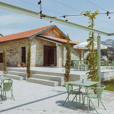 Oliveiras Village —