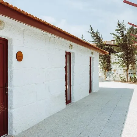 农家乐 Oliveiras Village — *