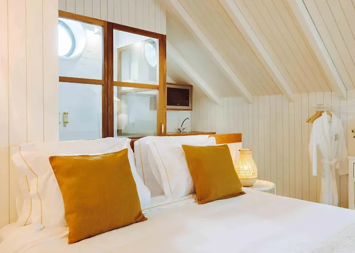 Oliveiras Village — * 阿马兰特